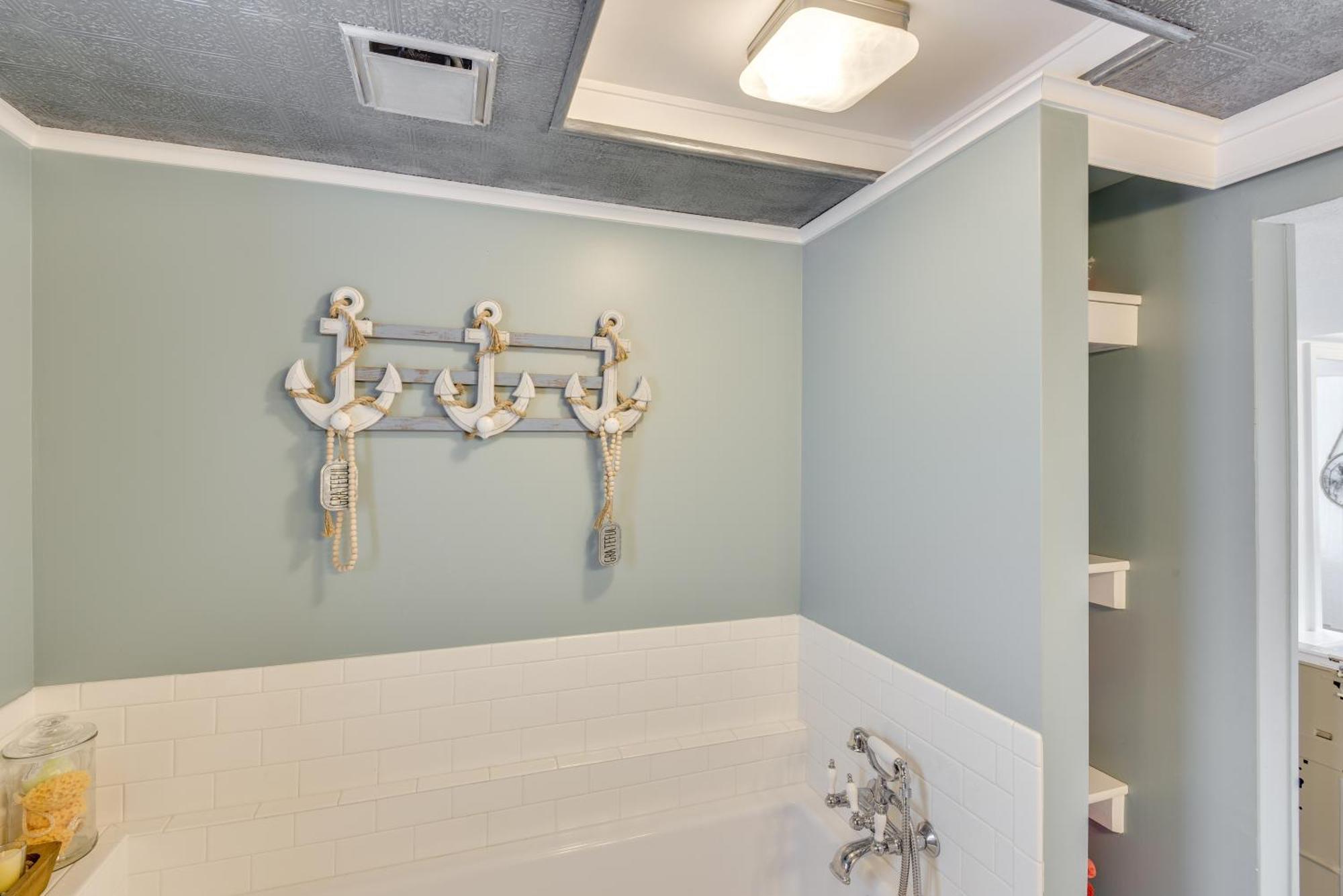 Rome City Lake House With Dock And Waterfront Views! Kendallville ภายนอก รูปภาพ